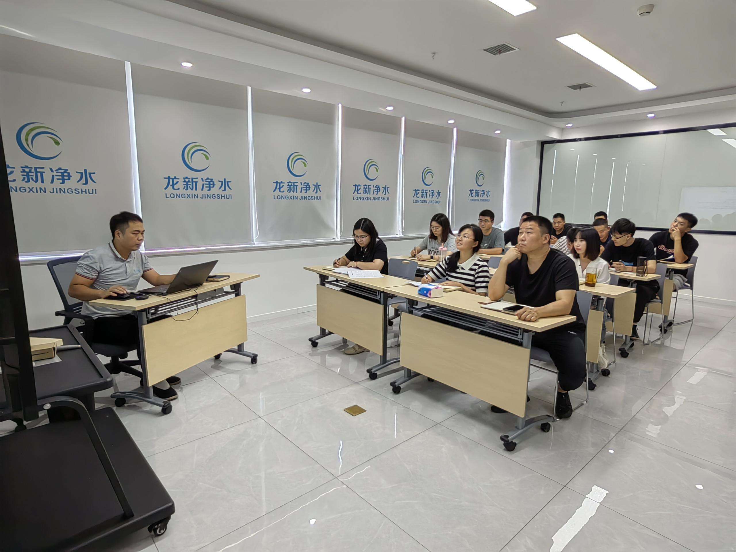 【龍新培訓(xùn)】學(xué)習(xí)正當(dāng)時(shí)，奮楫篤行之